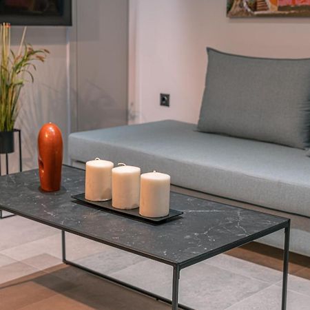 Brand New Suites In City Center Iraklion Buitenkant foto